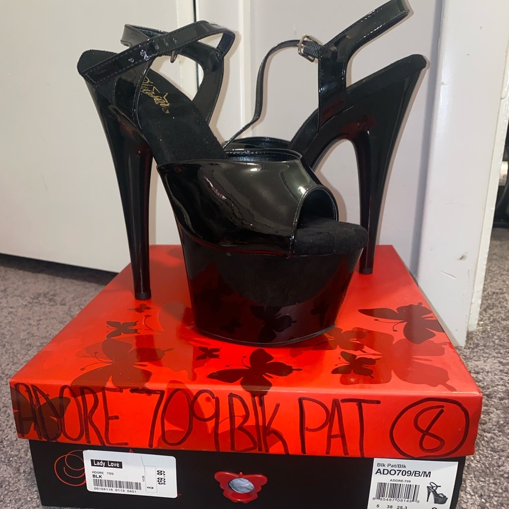 Dancer heels! Size 8 never worn